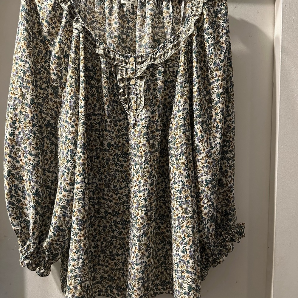 Max Studio Top - Size 2X - Like New